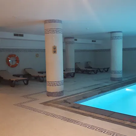 Golden Acqua Салоу
