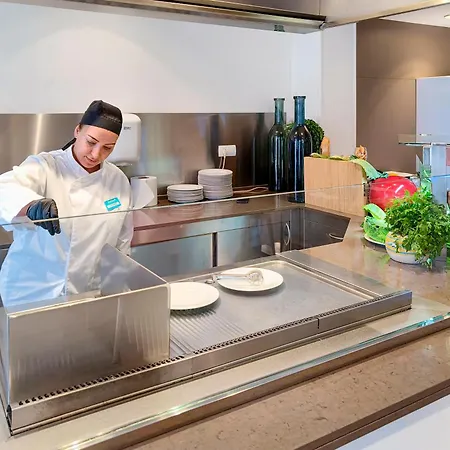 Golden Acqua 4* Салоу