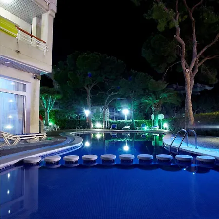 酒店 Golden Acqua 萨洛