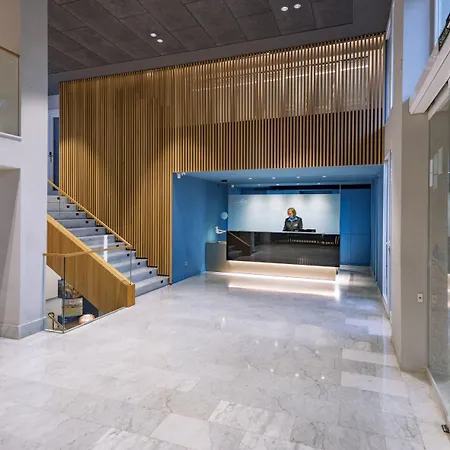 Golden Acqua 酒店 萨洛