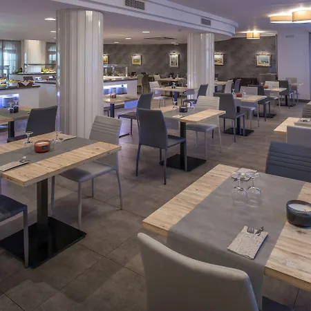 Hotel Golden Acqua 4*