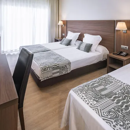 酒店 Golden Acqua 4*