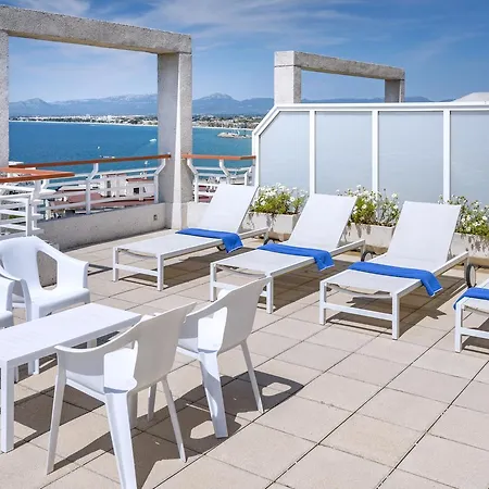 酒店 Golden Acqua 4*