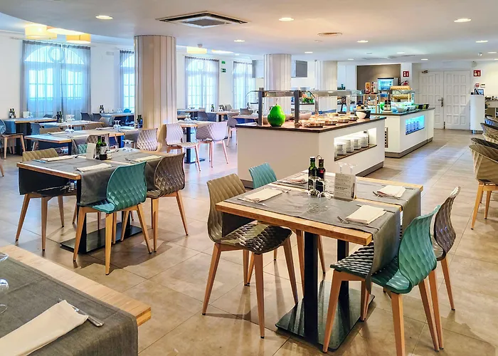 Golden Acqua Hotel
